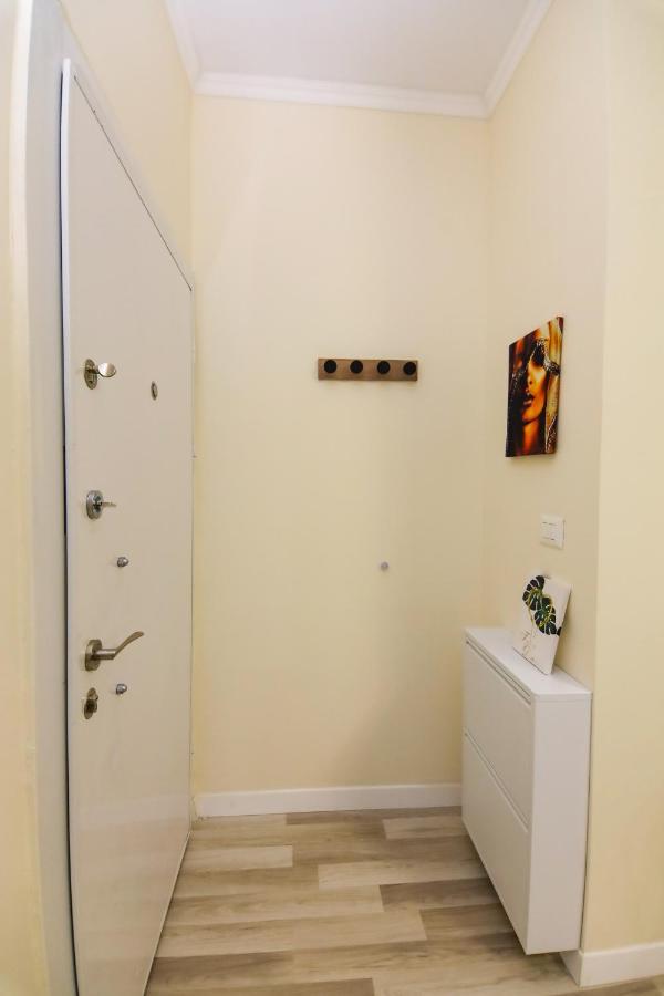 Nazari Apartment 1 Tiranë Ngoại thất bức ảnh
